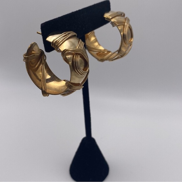 Vintage Copper Post Earrings - Picture 3 of 8